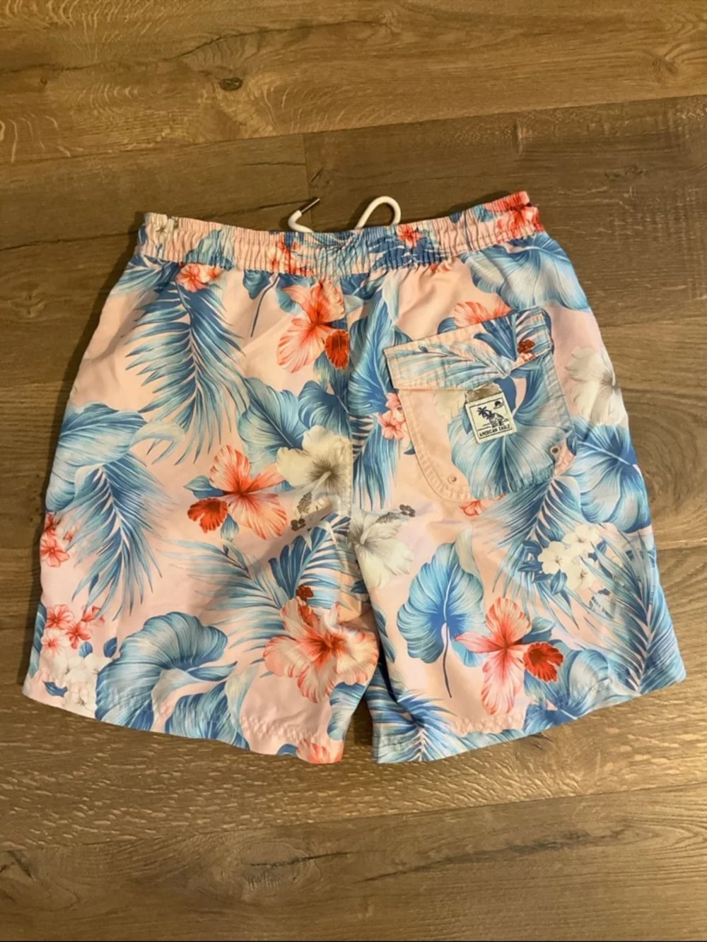 Men’s (big boys’) American Eagle tropical print Swim Trunks, XS